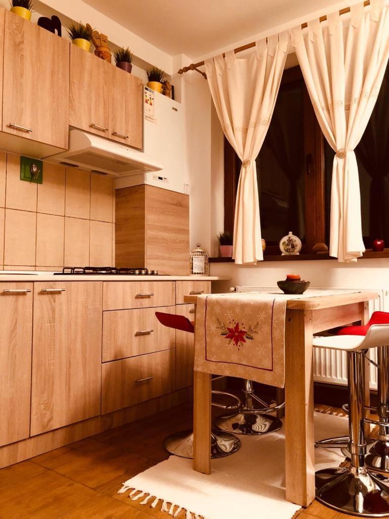 פויאנה ברשוב Fairytale Apartment Close To Bradu Ski Slope מראה חיצוני תמונה